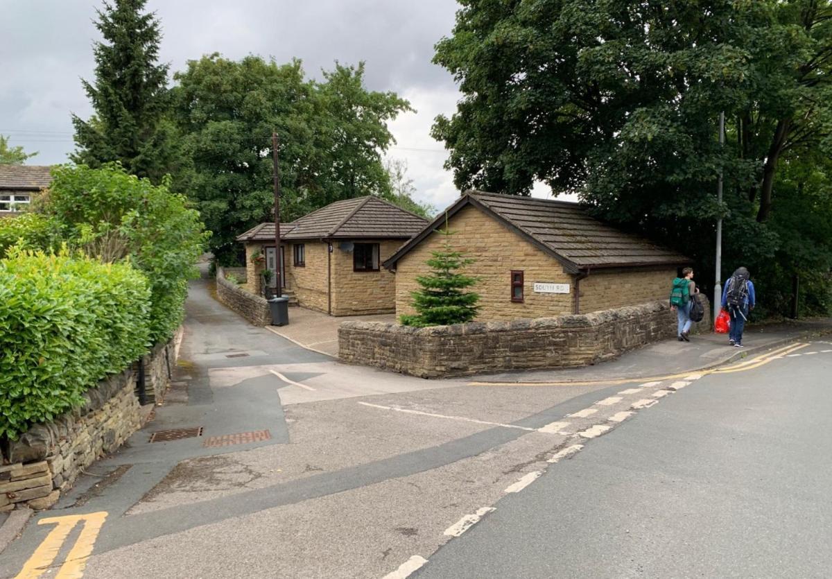 Lister Park Bradford Stylish 1Bed Coach House - Quiet & Tranquil Cottage & Parking Kültér fotó